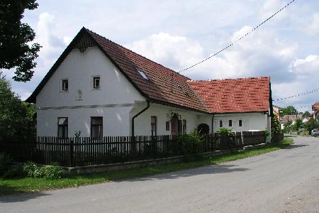 Naše obec Mirošov